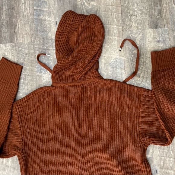 NINE WEST  Hooded Knit ~ Full Zip ~ Sweater.
MEDI/ Rusted chest brown! - Picture 10 of 15